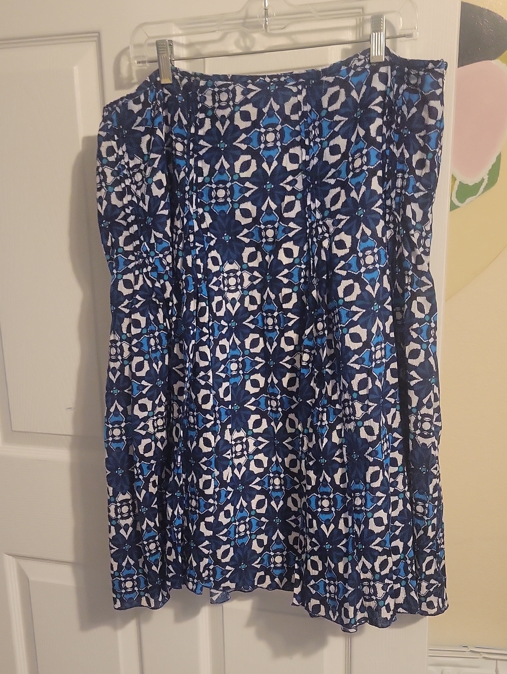 Alfani Blue and White 16W Lined side zip Geometric Circle Skater Skirt